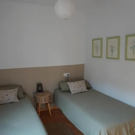 Casa Nina, Broto